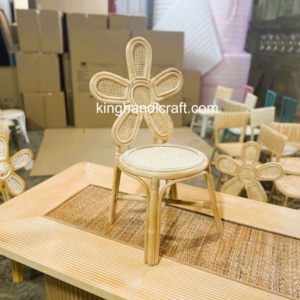 Silla de Mimbre Natural Hecha a Mano para Niñas, Silla Infantil para Eventos, Bodas y Ceremonias, Venta al Por Mayor de Fábrica - Product Image 6