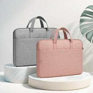 Sac de rangement pour ordinateur portable en jute naturel écologique avec compartiment rembourré, design classique durable, capacité de 10 à 20 L pour hommes et femmes - Product Image 6