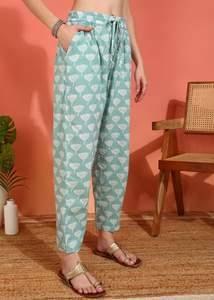 Ensemble Anarkali Kurta Dupatta en coton à imprimé floral, col en V, manches trois quarts, pour femmes, été, ethnique, décontracté, séchage rapide, protection solaire - Product Image 5