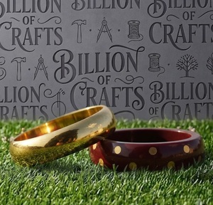 Billion of Crafts Ensemble de 2 bracelets modernes faits main en bois et laiton, ronds, polis, motif amour - Product Image 4