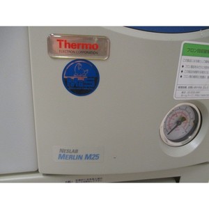 Refroidisseur Thermo Electron Neslab Merlin M25, BOM #   Équipements et pièces semi-conductrices d'occasion fiables à l'échelle mondiale chez - Product Image 3