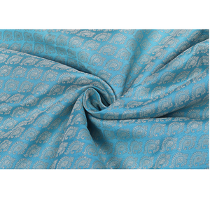 Magnifique tissu brocart floral en polyester, finition douce, pour robes, tenues ethniques, artisanat et usage décoratif - Product Image 1