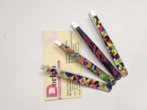 Nuevas Pinzas para Cejas de Acero Inoxidable con Recubrimiento de Papel Personalizables, con Punta Inclinada, Logotipo Personalizado, Certificación CE, Antiestáticas y Duraderas - Product Image 3
