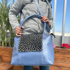 Vente en gros de sacs fourre-tout décontractés de grande capacité avec logo personnalisé pour femmes sac à main tendance en cuir recyclé de haute qualité sacs fourre-tout de luxe pour femmes - Product Image 4