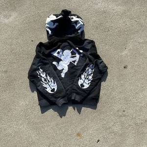 Ensemble de survêtement d'hiver streetwear avec patch brodé effet vieilli, délavé soleil et délavé à l'acide, comprenant pantalon de survêtement et sweat à capuche - Product Image 5