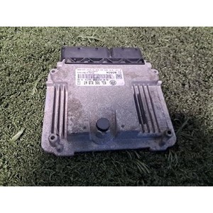 ECUs y Módulos de Computación Usados para Golf 03L906018AT - Product Image 3