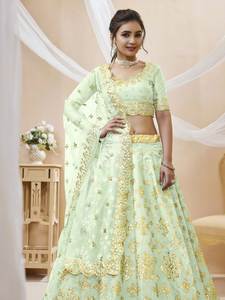 Magnifique Lehenga Choli semi-cousu en soie artificielle à imprimé floral, avec motifs miroir bleus et silhouette de plage, pour tenue de mariage traditionnelle - Product Image 5