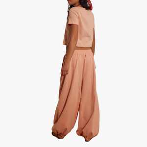 Ensemble deux pièces décontracté pour femme : T-shirt court et pantalon large ample – Tenue de sport et de yoga pour femme - Product Image 2
