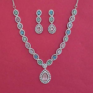 Hermoso Collar Clásico de Diseño con Circonita Cúbica y Baño de Rodio 444099 - Product Image 4