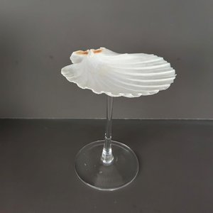Verres à boire en forme de coquille de palourde avec base en verre, thèmes décoratifs océaniques. - Product Image 2