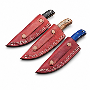 Cuchillo de caza hecho a mano con hoja de acero de Damasco, mango de madera y funda de cuero. - Product Image 4
