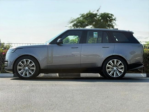 Nuevo Land Rover Range Rover SE P360 Vogue R20 2025, Turbo Oscuro de 3.0L, Gasolina, Automático, Pantalla Táctil, Techo Panorámico - Product Image 3