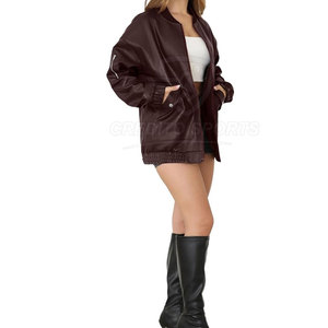 Chaqueta de cuero para mujer de último estilo, con costuras finas, cómoda y duradera. - Product Image 5