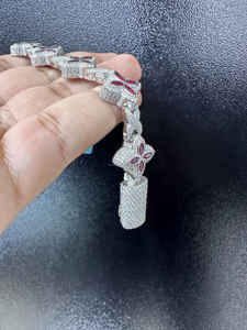 Pulsera de Eslabones de Plata de Ley 925 Bañada en Oro con Moissanita VVS de Trébol Colorido Totalmente Engastada, de 17MM, de Moda - Product Image 3