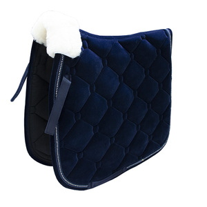 Tapis de Selle en Velours de Haute Qualité avec Rembourrage en Polyester, Personnalisable, Luxe, pour Dressage, Saut d'Obstacles, Équitation - Product Image 1