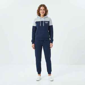 Conjunto Deportivo Casual de Dos Piezas para Mujer, Sudadera con Capucha y Bloques de Color, Pantalones Largos hasta el Tobillo, Corte Regular - Product Image 3