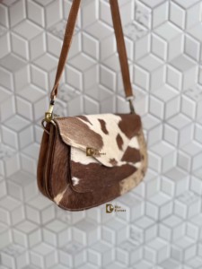 Bolso de Hombro Cruzado de Piel de Vacuno Auténtica con Pelo, Elegante y de Moda, Superventas para Mujer - Product Image 2