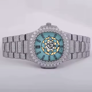 Montre-bracelet Moissanite style Hip Hop entièrement sertie avec cadran bleu et lunette entièrement pavée - Product Image 1