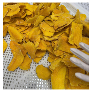 Tranches de mangue séchées moelleuses, directement de l'usine vietnamienne, fabriquées à partir de mangues fraîches soigneusement sélectionnées, naturellement sucrées, moelleuses, saines et savoureuses. - Product Image 1