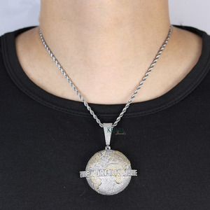 Pendentif globe en moissanite plaqué or 18 carats en argent 925 avec texte, style hip-hop, breloque pour homme, cadeau Iced Out - Product Image 4