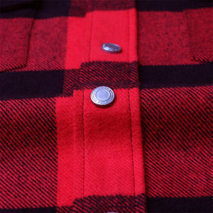 Chemise en flanelle à carreaux rouge et noir pour homme, manches longues, col mandarin, 100% coton, tissu dobby 220g, logo personnalisé, vêtements d'été - Product Image 5