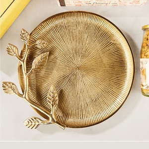 Nouvel Arrivage Plat de Présentation Artisanal en Aluminium Feuille de Lotus avec Socle en Marbre Doré Poli, Style Moderne et Tendance, pour Table de Fête de Luxe - Product Image 5