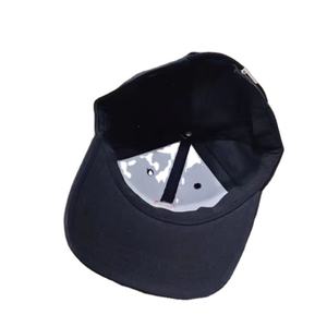 Gorra de Béisbol Personalizada de 5 Paneles con Logotipo Bordado en Dos Tonos, Estilo Vintage, Estructurada, Tipo Trucker - Product Image 5