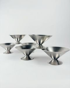 Silver Polished Metal Footed Serving Bowls Modern Luxury Dessert <b>Ice</b> <b>Cream</b> <b>Dish</b> for Party - Product Image 6