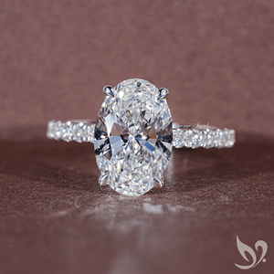 Anillo de Compromiso con Diamante Cultivado en Laboratorio de Corte Ovalado de 3CT, Certificado por IGI |   Anillo de Oro Sólido de 10k con Halo Oculto, Certificado por IGI - Product Image 1