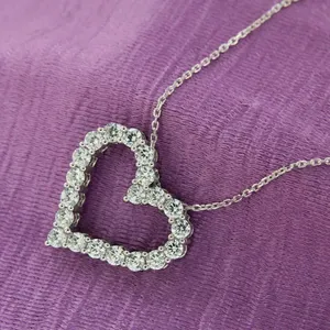 Collar con Colgante de Corazón, Piedras de Diamante, Chapado en Oro de 18K, Cadena de Acero Inoxidable, Unisex, Clásico, Certificado IGI, Forma de Bola, Engaste Pavé - Product Image 3