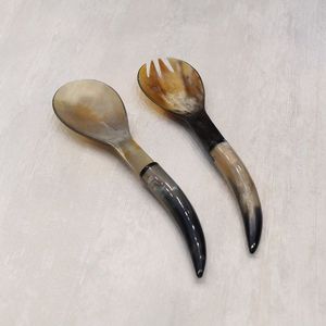 Ensemble de cuillères à salade en corne naturelle brute, finition ombrée, design minimaliste, ustensiles écologiques pour une décoration de table moderne - Product Image 2