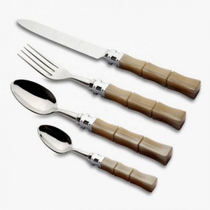 Poignée en laiton argenté avec manche en bois vintage Ensemble de couverts décoratifs en acier inoxydable - Product Image 4