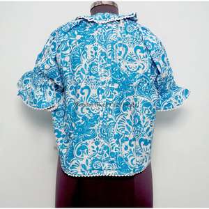 Tunique moderne à imprimé floral, 100% coton, lavable, décontractée, touche féminine, col mandarin à volants, manches courtes - Product Image 6