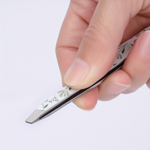 Pinzas para Cejas con Diseño Floral, Punta Inclinada y Puntiaguda, Ligeras, 96 mm, para el Cuidado Facial y un Estilizado de Cejas Perfecto - Product Image 6