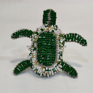 Anneau de serviette perlé vert fait main pour une décoration élégante de table de fête et de mariage, idéal pour l'hôtellerie et la conception d'événements - Product Image 2