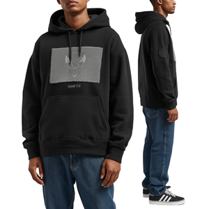 Sudadera con Capucha Premium para Hombre, de Chenilla Pesada con Bordado y Parches Externos de Sarga, de Algodón Oversize con Forro Polar y Construcción de Lujo - Product Image 3