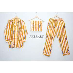 Ensemble pyjama 3 pièces pour femme, motif scorpion mignon et coloré, manches longues, boutonné, 100% coton, avec sac en coton - Product Image 4