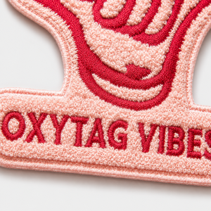 Parche Termoadhesivo Oxytag Vibes Bordado con Diseño de Mano en Tela Chenilla Rosa y Roja, Regalo Personalizado, Los Mejores Parches de Chenilla, OEM, Personalizado, Venta al por Mayor - Product Image 5