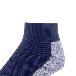 Chaussettes de sport fines et tendance pour jeunes, de qualité supérieure, en nylon respirant, avec grip pour la course, logo personnalisé, unisexe - Product Image 6