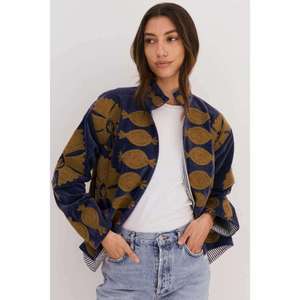 Veste en coton Suzani artisanale pour femmes, bleu marine, broderie dorée, style bohème ethnique, manteau d'automne-hiver - Product Image 2