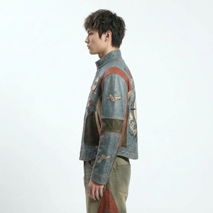 เสื้อแจ็คเก็ตหนังสีน้ำเงินสไตล์วินเทจสำหรับผู้ชาย ตกแต่งลายปะติดแบบเรโทร ลายกราฟิกนักชก นักแข่งรถ  ทรงบอมเบอร์ - Product Image 4
