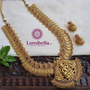 Golden Long Necklace Fashion Jewelry Set - Product Image 1