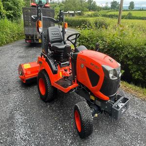 Venta al por mayor de fábrica: Tractor cortacésped compacto diésel Kubota BX261 4x4 de 26HP para jardín y granja, máquina cortadora de césped a precio económico. - Product Image 6
