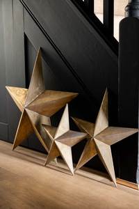 Décoration Murale Métallique Étoile Dorée, Ensemble de 2 Pièces, Ornement de Noël pour la Maison et le Salon, Design Triangulaire Moderne - Product Image 2