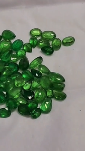 Piedra Preciosa Natural de Tsavorita Facetada de Alta Calidad, Color Verde, para la Elaboración de Joyas, Anillos y Colgantes - Product Image 3