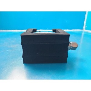 Lam Research 98008SA10F3P2 771-001032-014 Piezas de Equipo de Semiconductores Legacy Usadas Como Están - Product Image 2