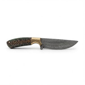 Cuchillo de caza al por mayor de acero de Damasco con mango de resina de piña personalizado y bolster de latón, cuchillo de hoja fija para camping al aire libre, OEM - Product Image 5