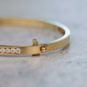 Pulsera de Zirconia, Regalo de Aniversario para Ella, Plata de Ley 925, Chapado en Oro de 14K, Joyería Moderna de Lujo Personalizable - Product Image 2