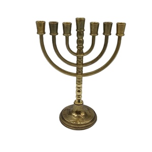 Candelabro de Lujo de 7 Brazos de Metal, Portavelas Decorativo de Latón para Mesa, Adorno de Interior para Sala de Estar - Product Image 1