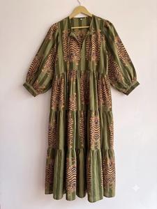 Robe maxi à volants bohème avec imprimé tigre, manches bouffantes, coupe ample, viscose, robe d'été décontractée, robe midi à imprimé floral vintage - Product Image 1